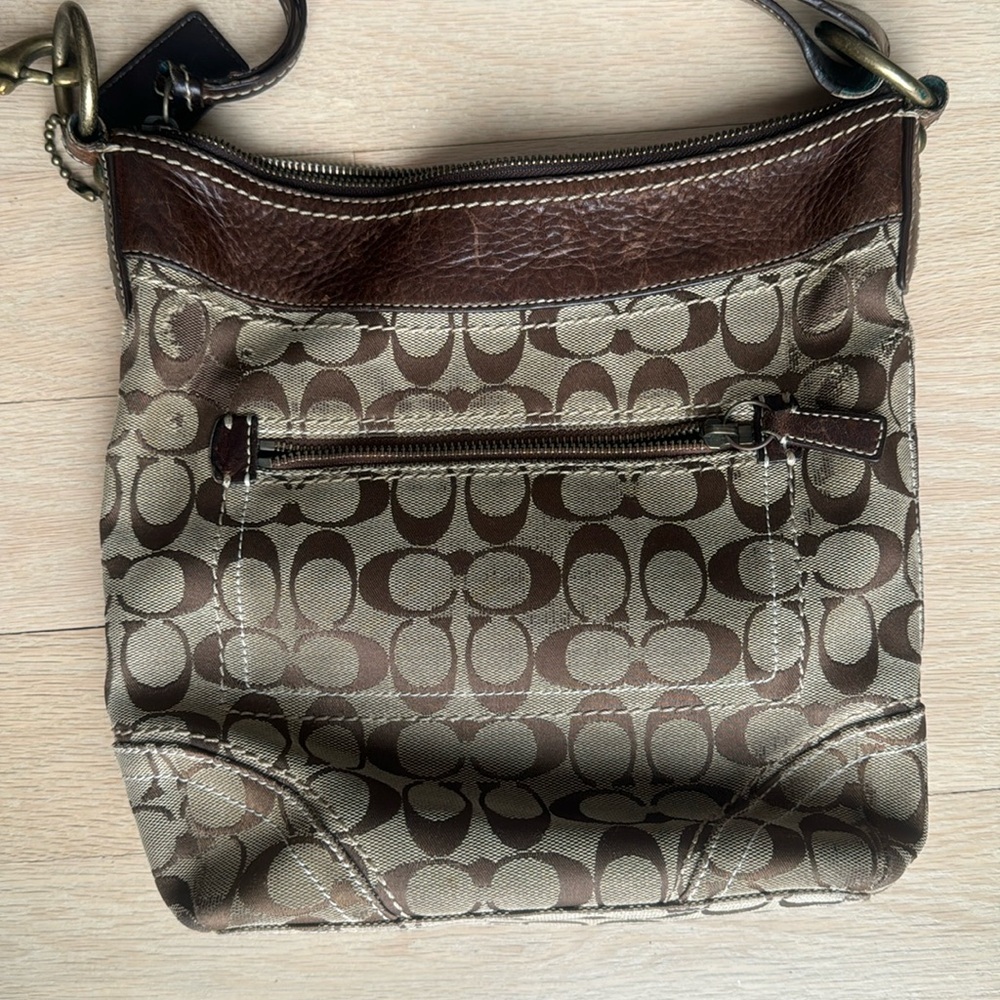 COACH Signature Crossbody Bag 10403 - Picture 7 of 9
